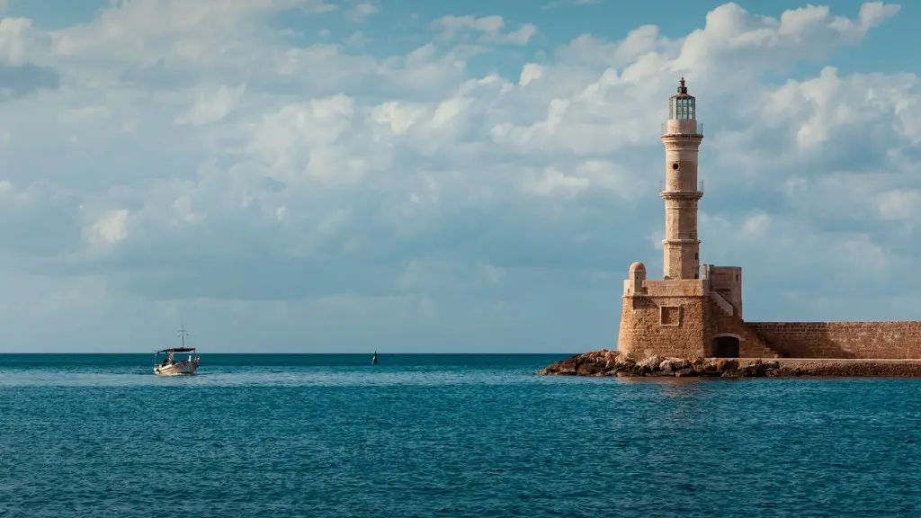 What is in the center of the red sea floor?