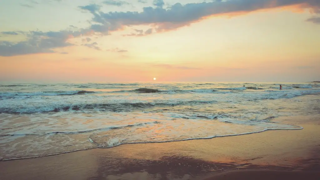 Does the red sea part naturally?
