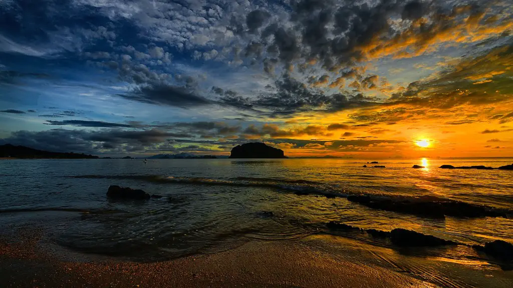 Does the black sea touch the euphates?