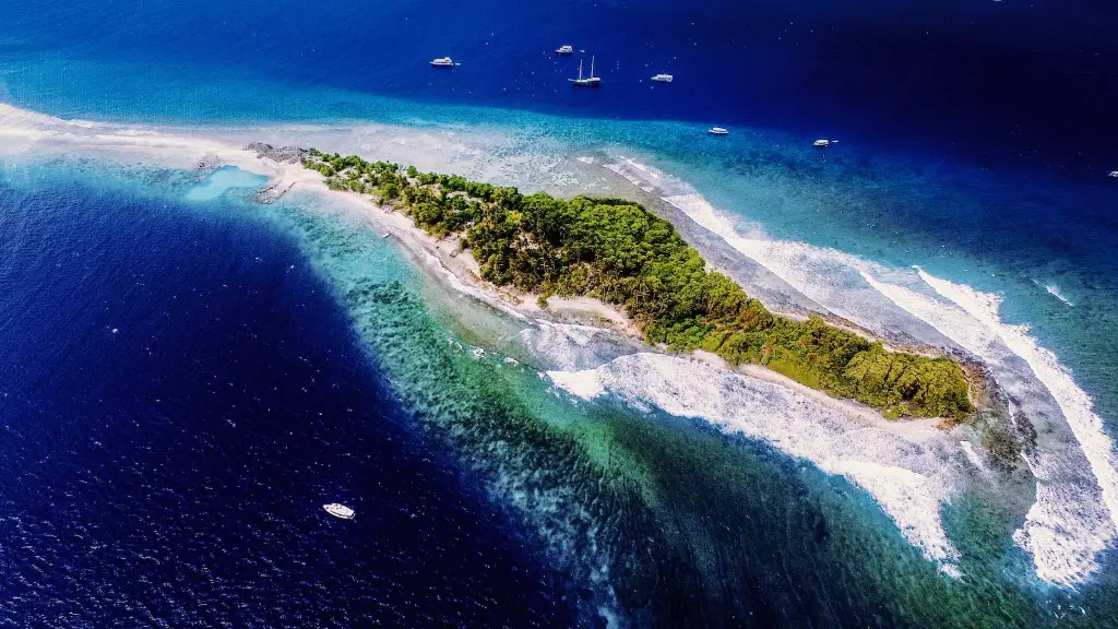 Does the red sea have salt?